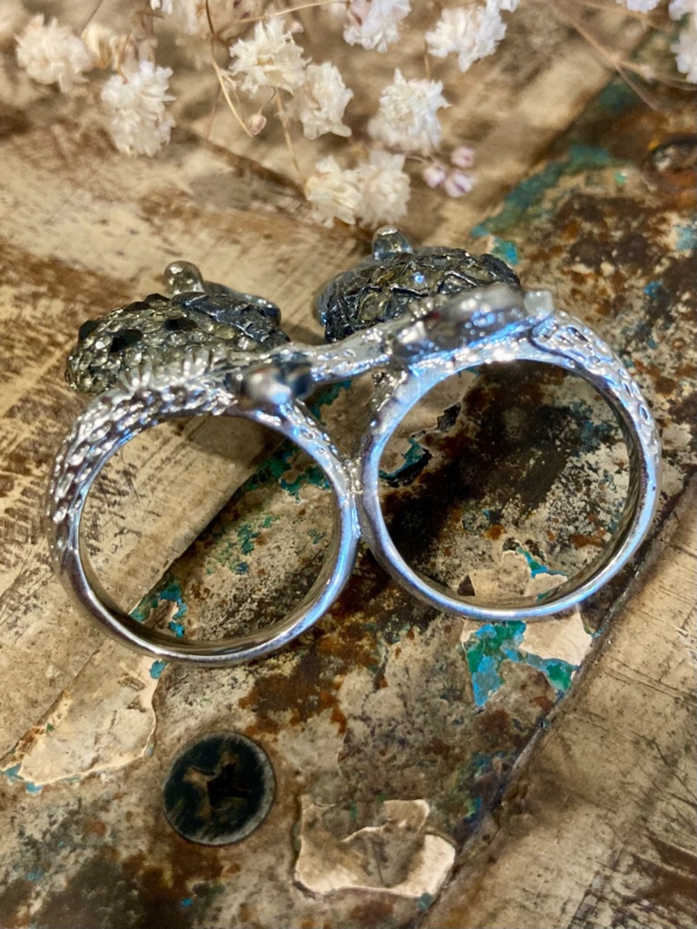 Double Owl Ring with Black Accents Silver Tone - Picture 3 of 10